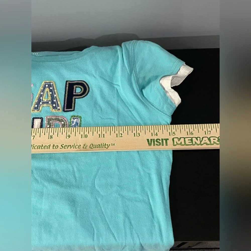 GAP vibrant teal